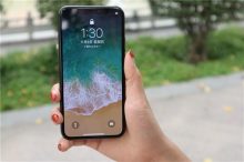 苹果回应“下架iPhone X”：拿给运营商和渠道商去卖 没停产-微世界